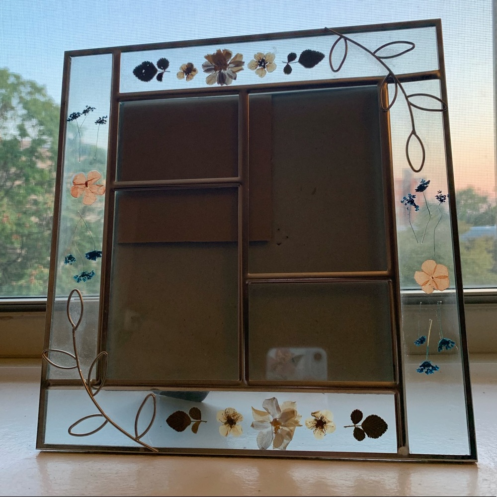 Vintage Pressed Flower Frame